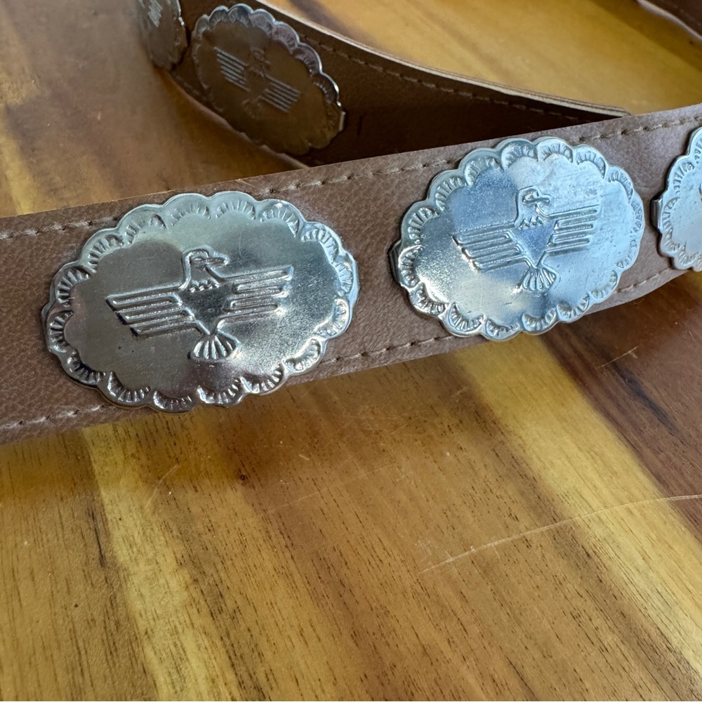 Vintage tan leather thunderbird concho medallion belt - Picture 3 of 6